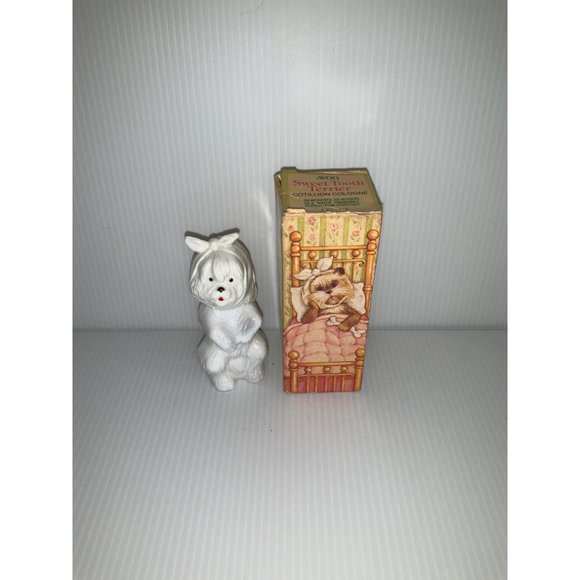 Vintage Avon Sweet Tooth Terrier Dog Figural Milk Glass Cotillion Cologne - Picture 1 of 3